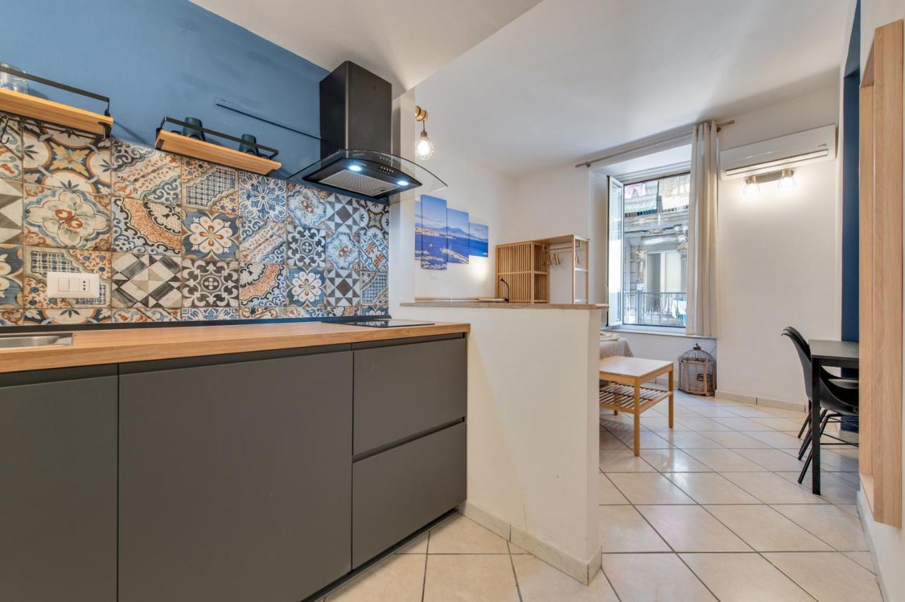 Spaccanapoli - Fully Equipped Studio Bagian luar foto